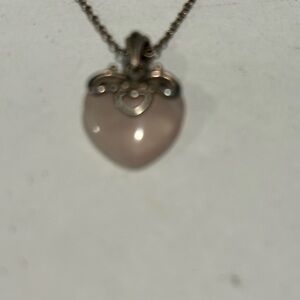 Rose quartz sterling silver 925 heart shaped pendant and 18” chain necklace